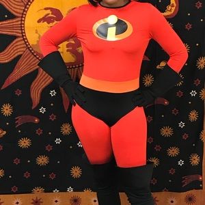 Mrs. Incredibles costume!!